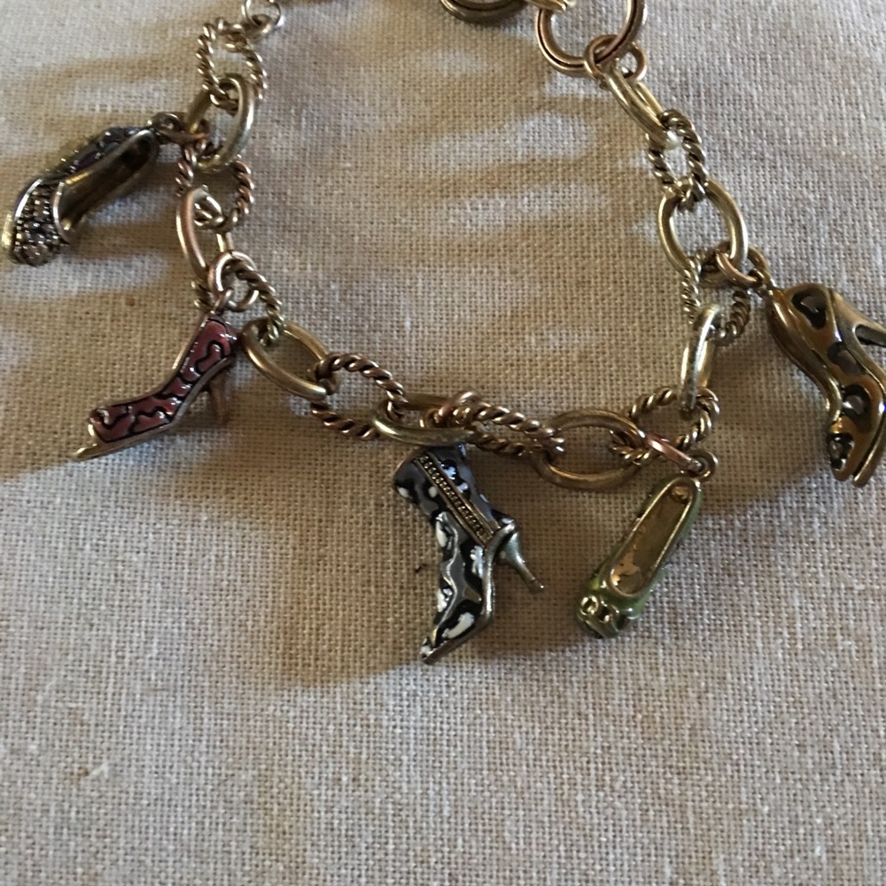 Bracelet